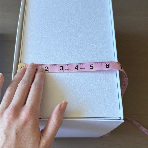 Dior Large White Box - Picture 11 of 15